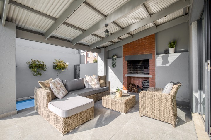 5 Bedroom Property for Sale in Linden Gauteng