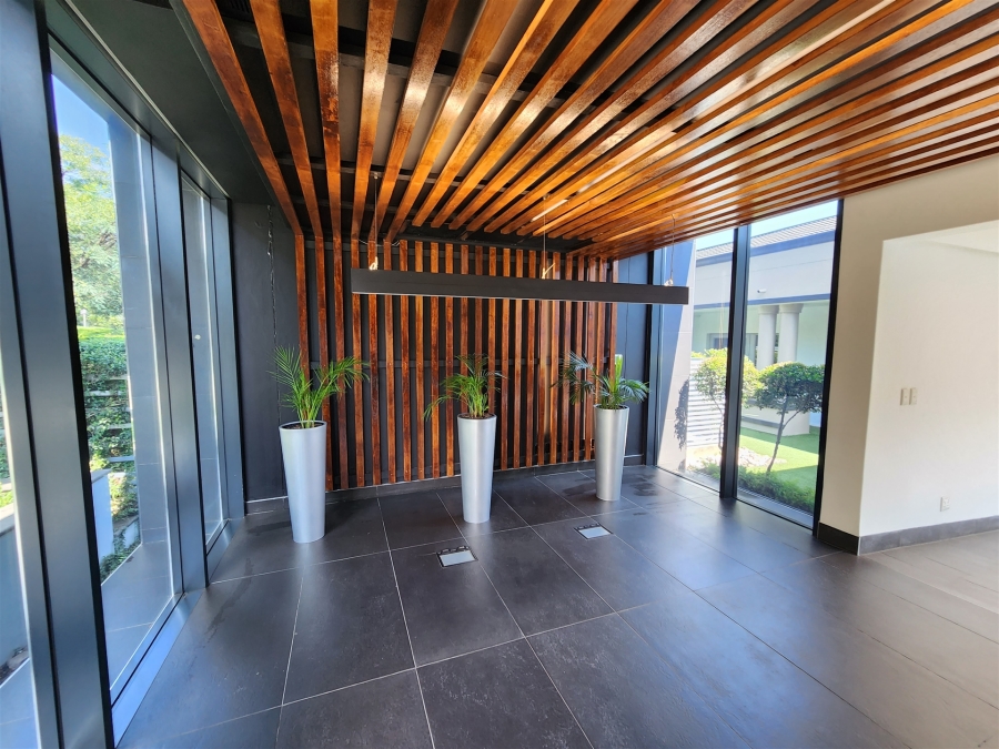 To Let Commercial Property for Rent in Sandhurst Gauteng