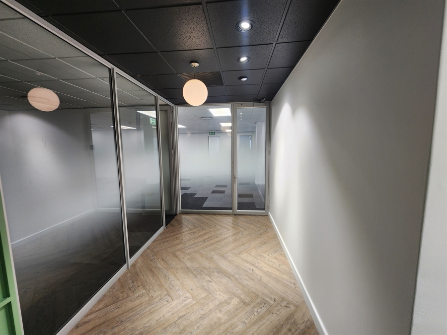 To Let Commercial Property for Rent in Barlow Park Gauteng