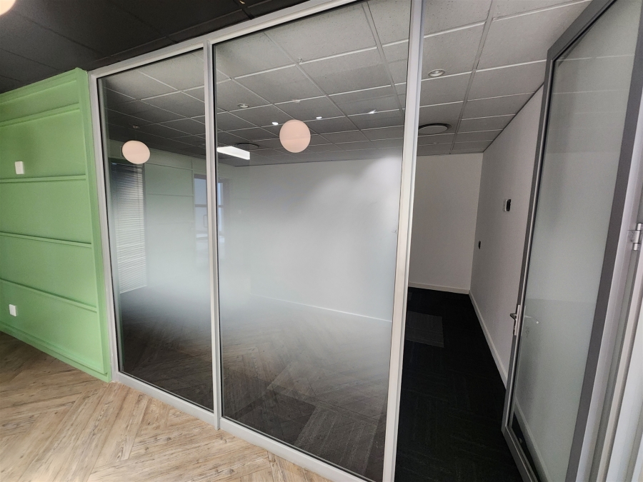 To Let Commercial Property for Rent in Barlow Park Gauteng