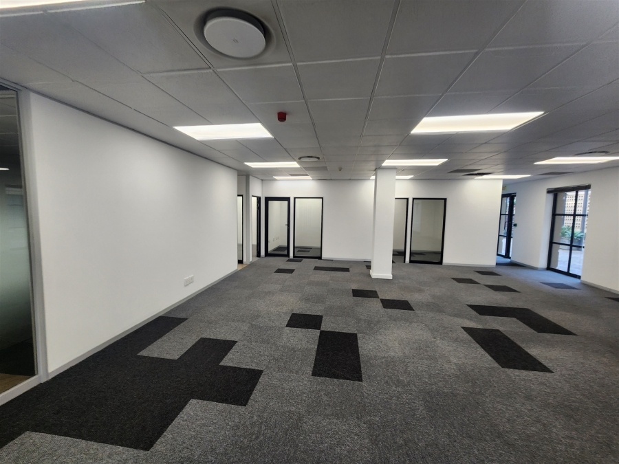 To Let Commercial Property for Rent in Barlow Park Gauteng