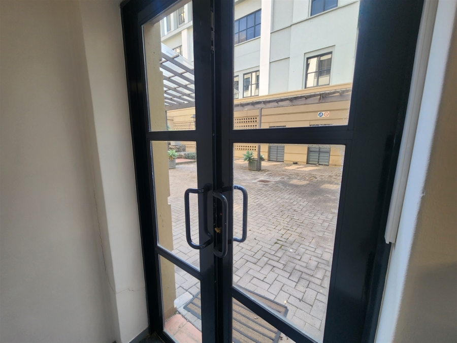 To Let Commercial Property for Rent in Barlow Park Gauteng