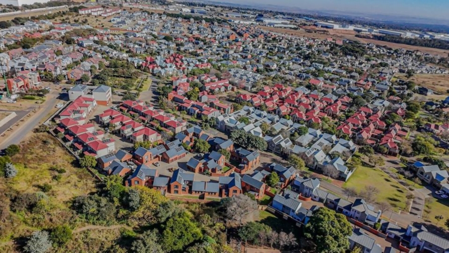 4 Bedroom Property for Sale in Heritage Hill Gauteng