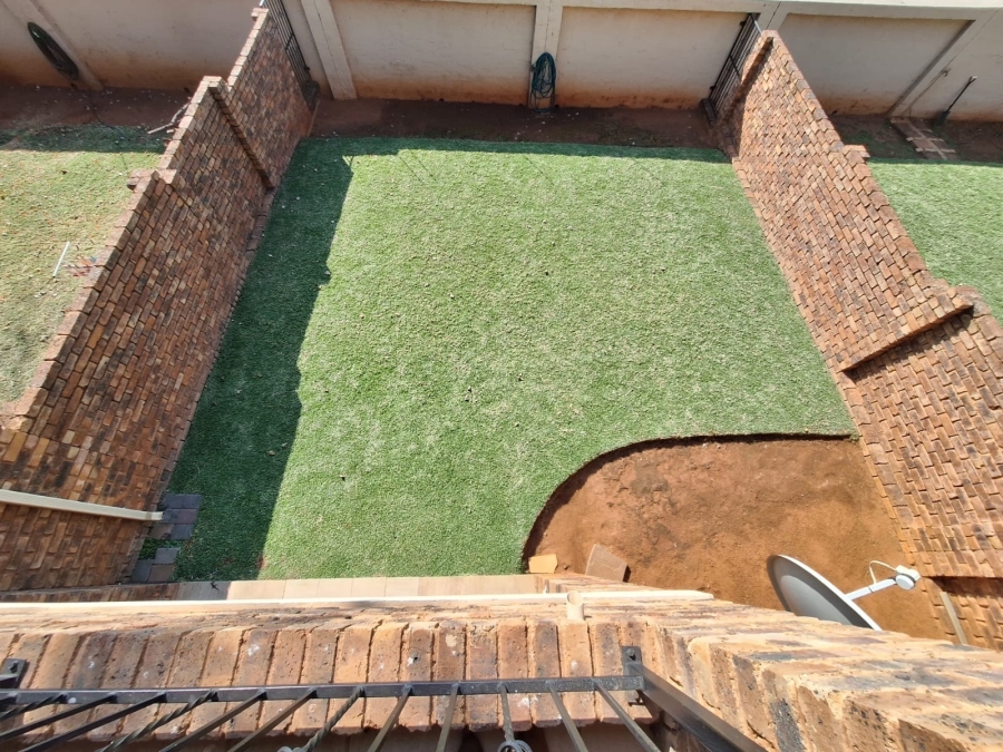 2 Bedroom Property for Sale in Montana Gauteng