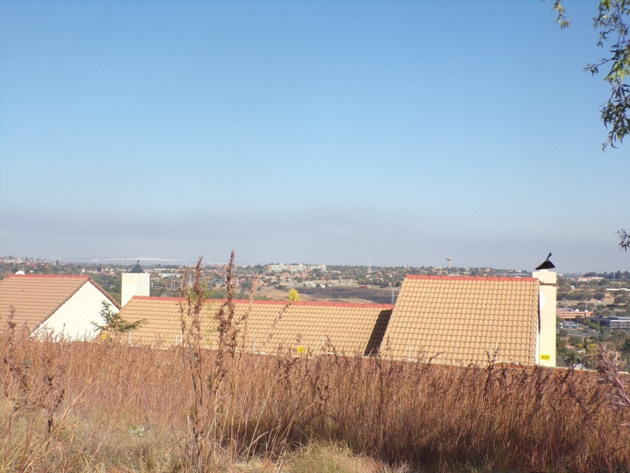 To Let 4 Bedroom Property for Rent in Erasmuskloof Gauteng