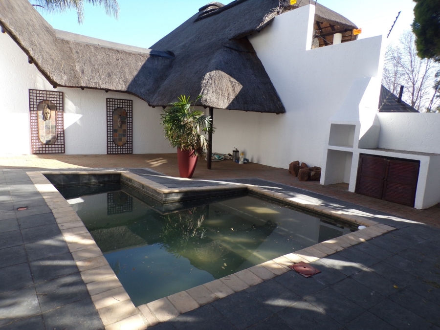 To Let 4 Bedroom Property for Rent in Erasmuskloof Gauteng