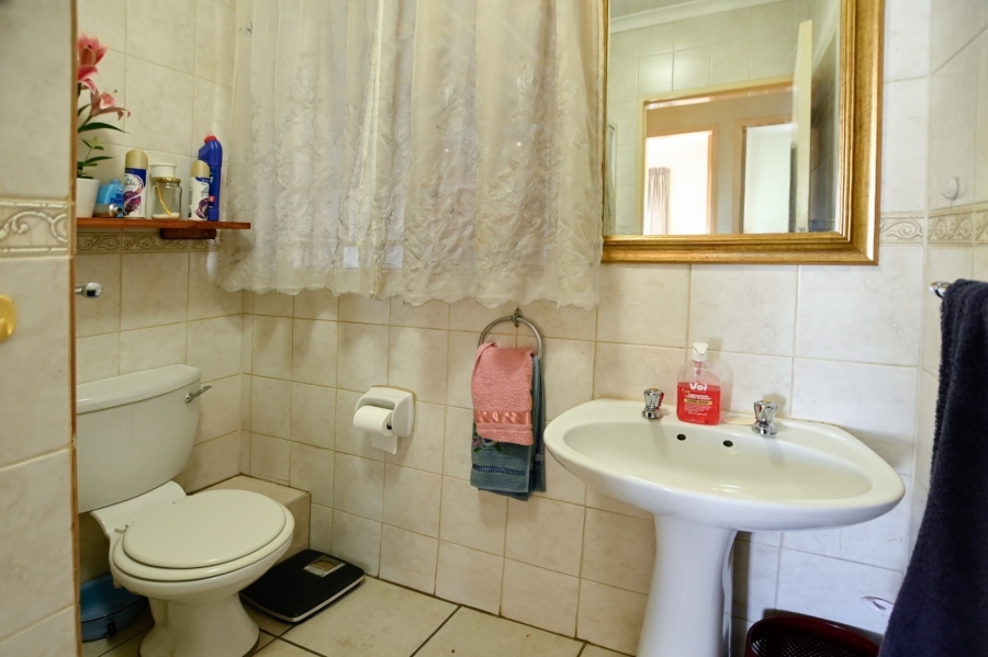 2 Bedroom Property for Sale in Annlin Gauteng