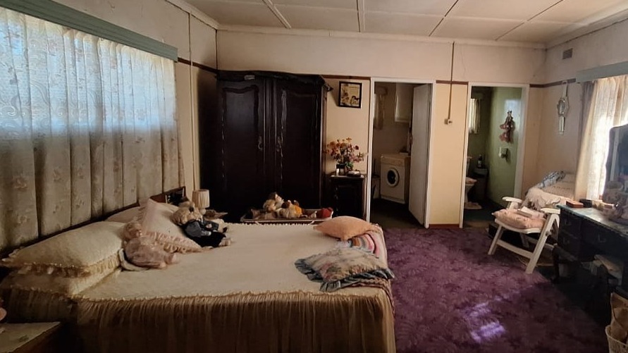 4 Bedroom Property for Sale in Miravaal Gauteng