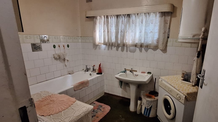 4 Bedroom Property for Sale in Miravaal Gauteng