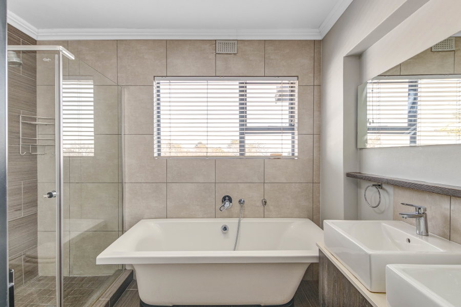 3 Bedroom Property for Sale in Paulshof Gauteng
