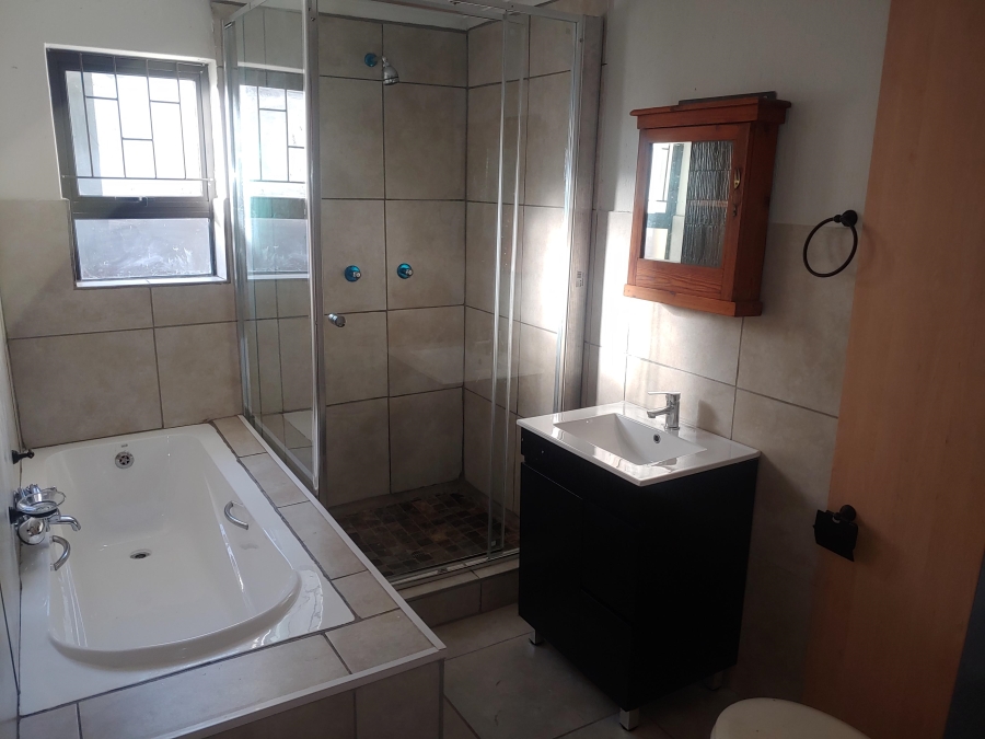 To Let 1 Bedroom Property for Rent in Garsfontein Gauteng