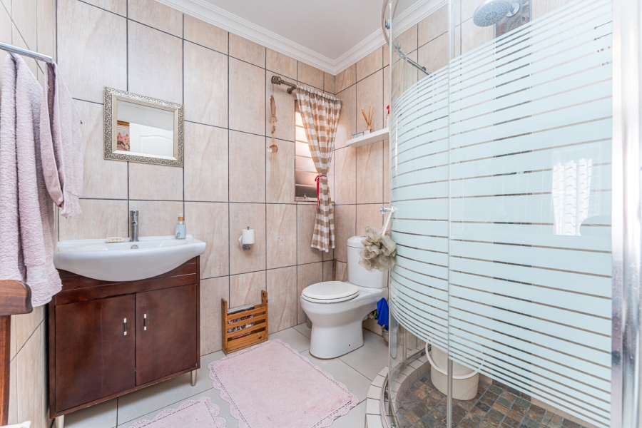 3 Bedroom Property for Sale in Wapadrand Gauteng