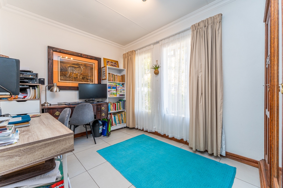 3 Bedroom Property for Sale in Wapadrand Gauteng