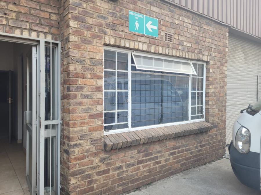 To Let Commercial Property for Rent in Anderbolt Gauteng