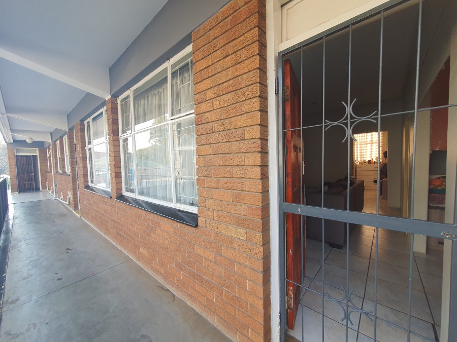 2 Bedroom Property for Sale in Silverton Gauteng
