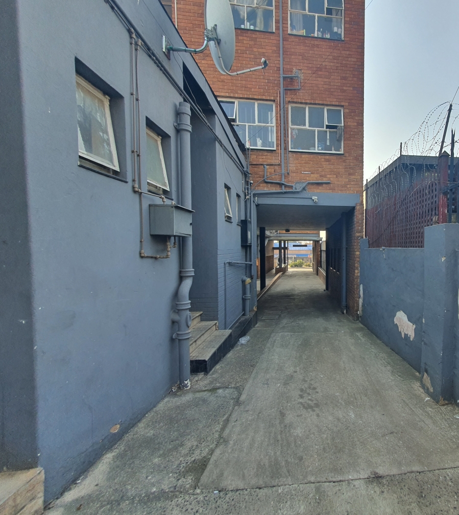 2 Bedroom Property for Sale in Silverton Gauteng