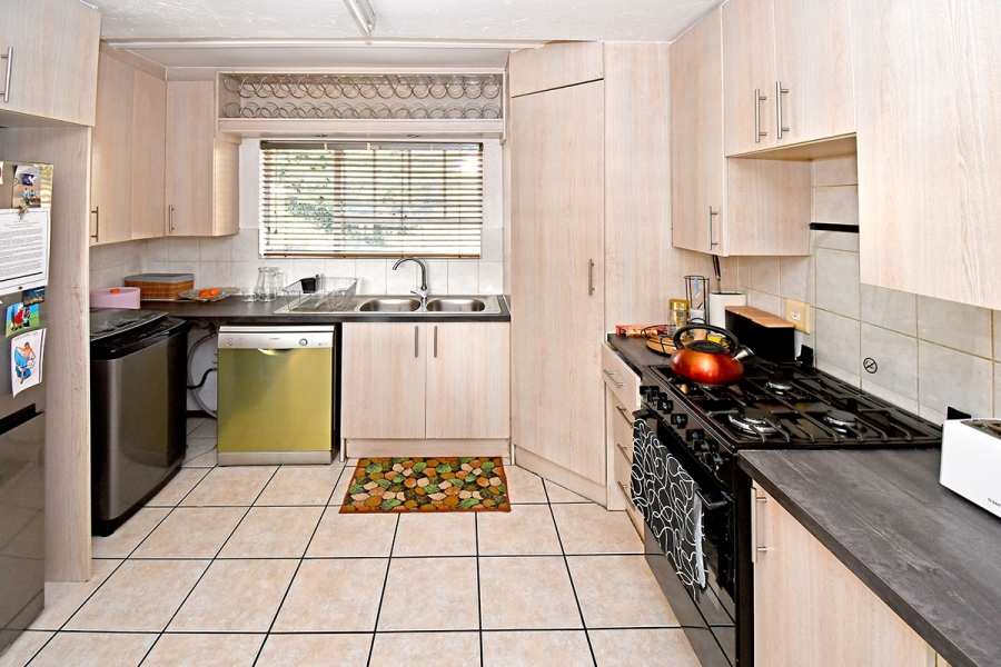 4 Bedroom Property for Sale in Broadacres Gauteng