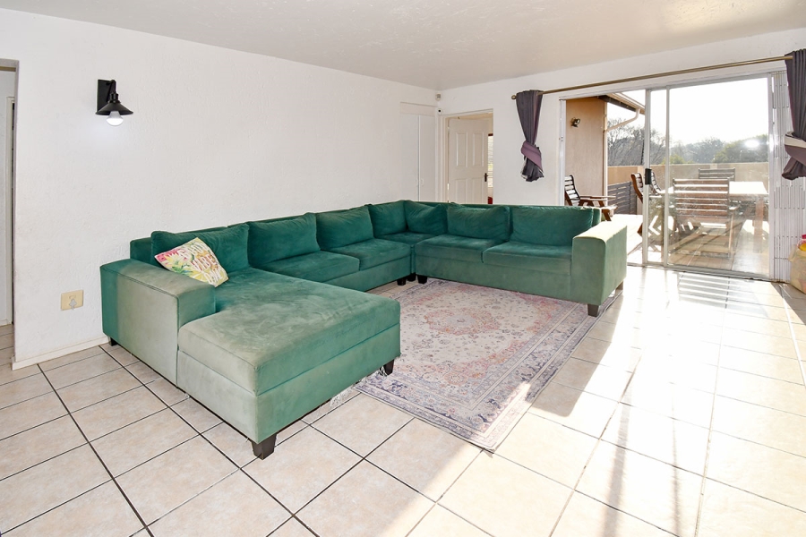 4 Bedroom Property for Sale in Broadacres Gauteng