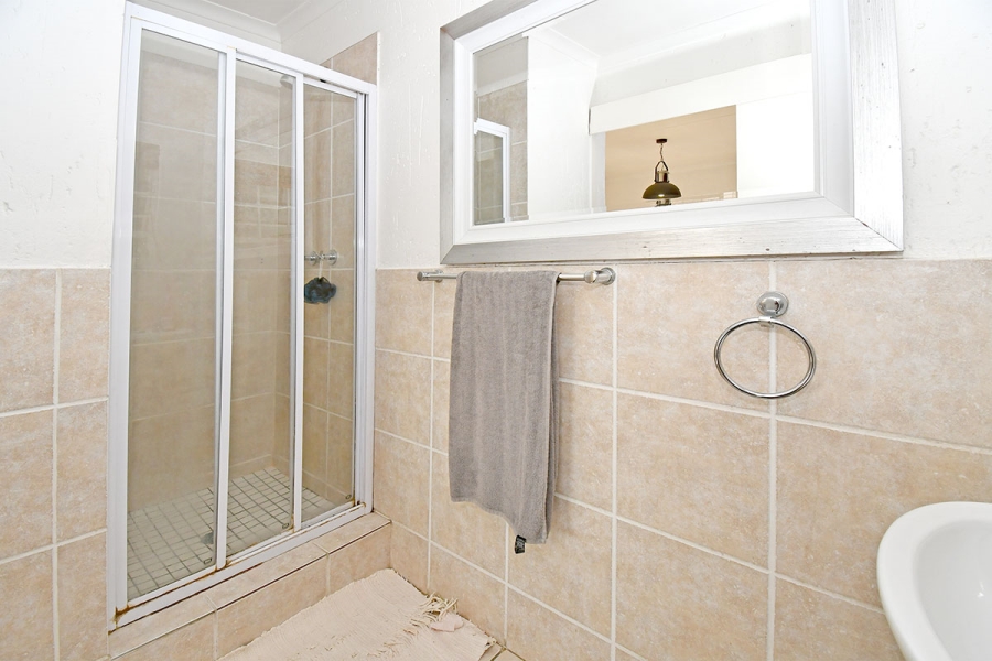 4 Bedroom Property for Sale in Broadacres Gauteng