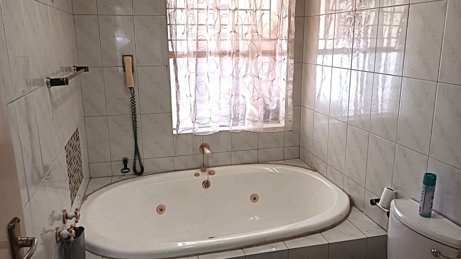 3 Bedroom Property for Sale in Edleen Gauteng