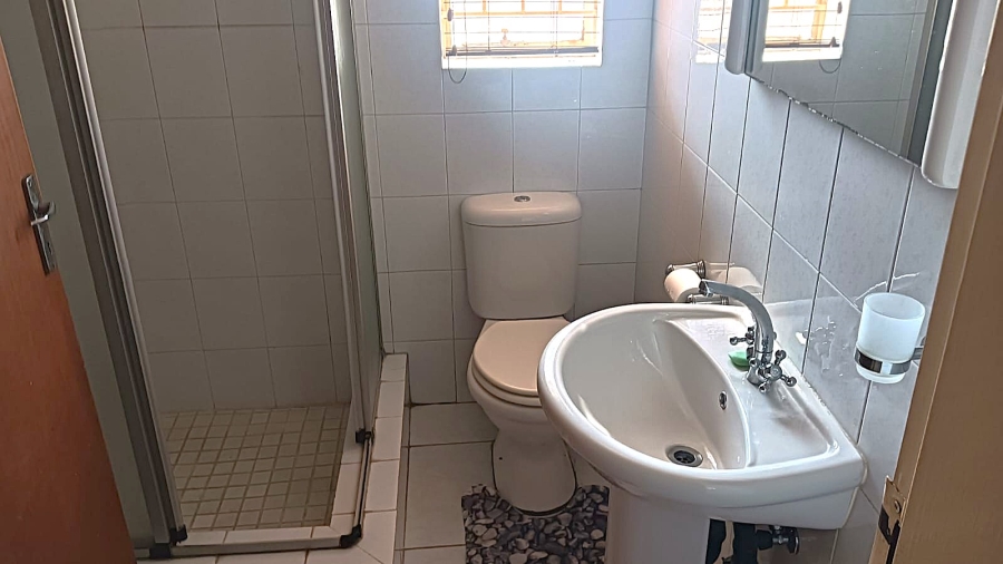 3 Bedroom Property for Sale in Edleen Gauteng
