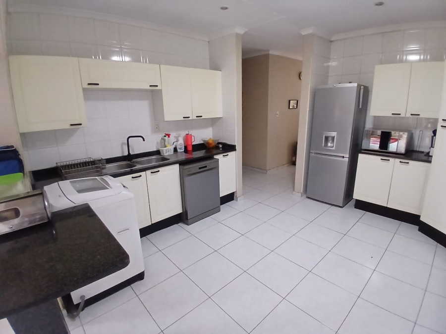 3 Bedroom Property for Sale in Edleen Gauteng