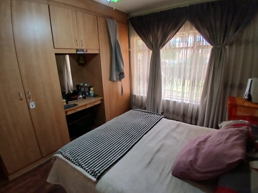 3 Bedroom Property for Sale in Edleen Gauteng