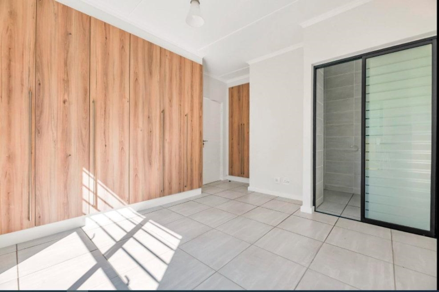 To Let 3 Bedroom Property for Rent in Waterfall Gauteng