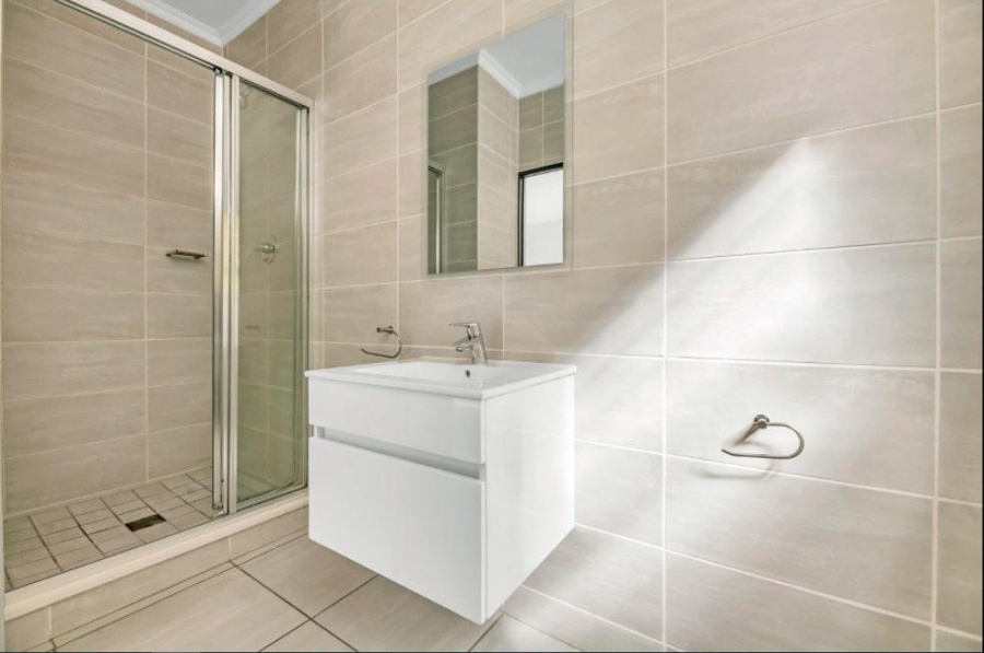 To Let 3 Bedroom Property for Rent in Waterfall Gauteng