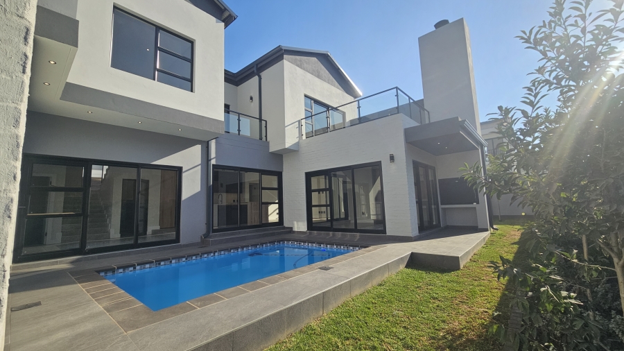 4 Bedroom Property for Sale in Fountainbrook Estate Gauteng