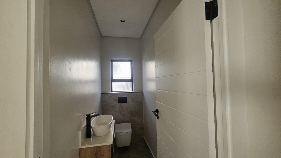 4 Bedroom Property for Sale in Fountainbrook Estate Gauteng