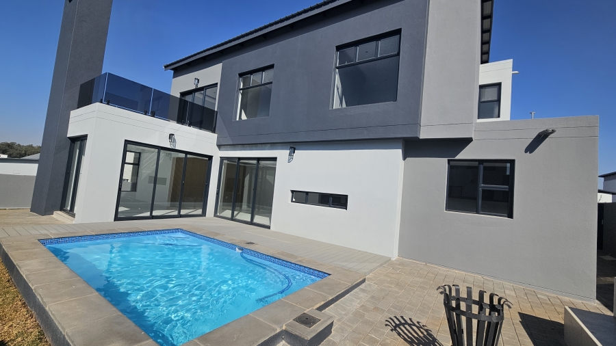 4 Bedroom Property for Sale in Fountainbrook Estate Gauteng