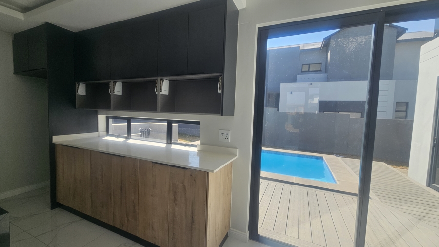 4 Bedroom Property for Sale in Fountainbrook Estate Gauteng