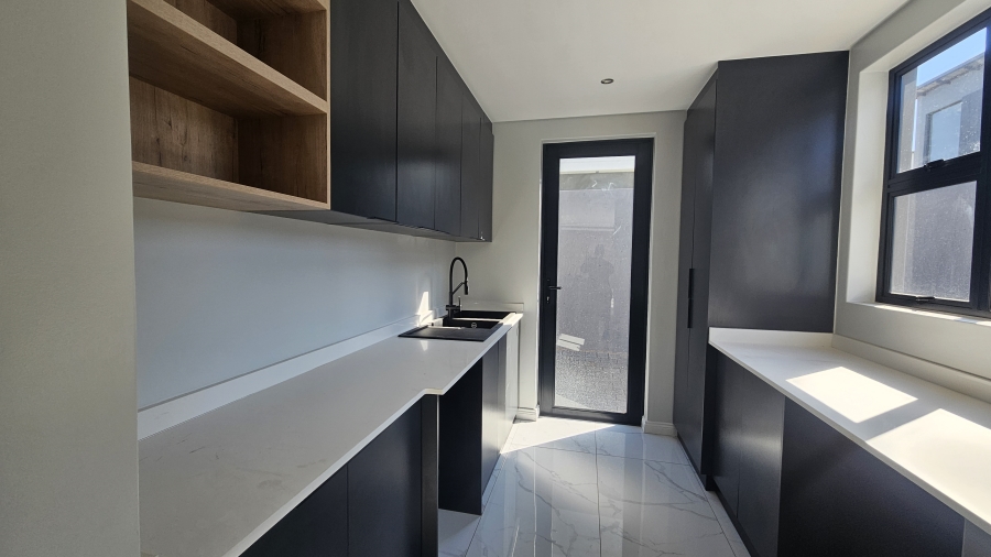 4 Bedroom Property for Sale in Fountainbrook Estate Gauteng