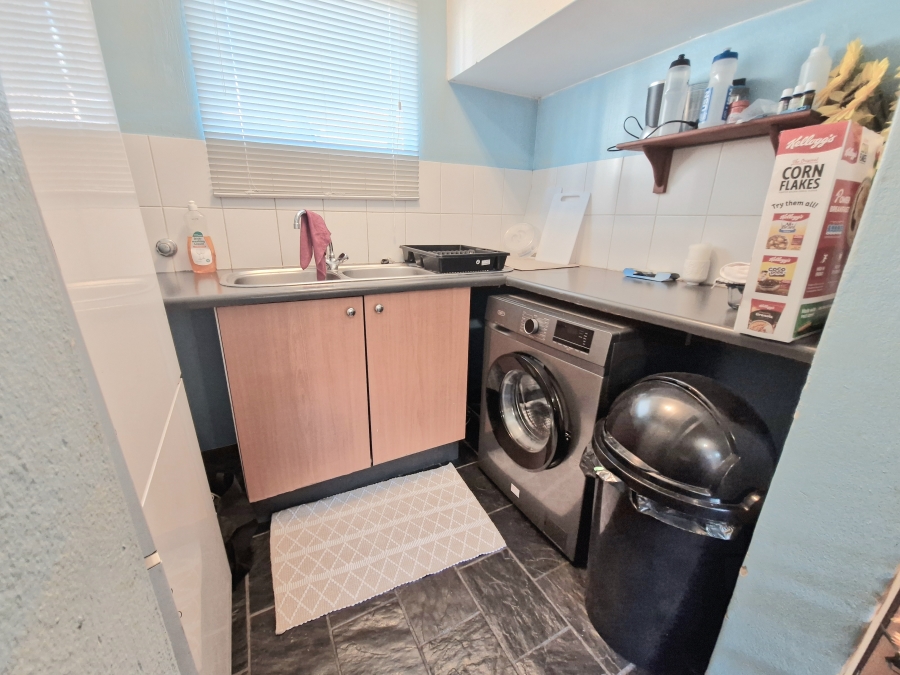 To Let 1 Bedroom Property for Rent in North Riding Gauteng