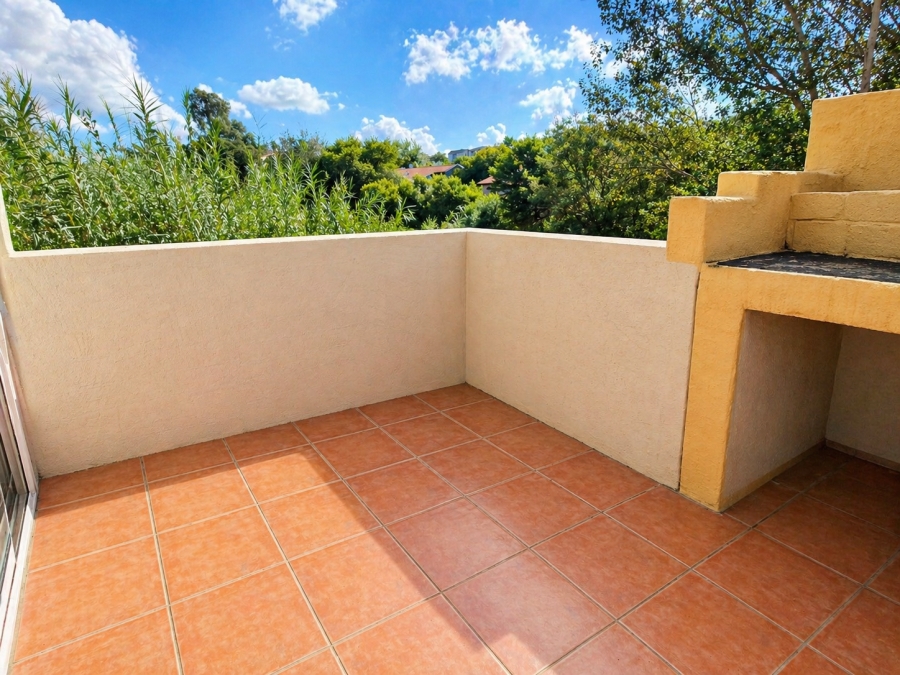 To Let 1 Bedroom Property for Rent in North Riding Gauteng