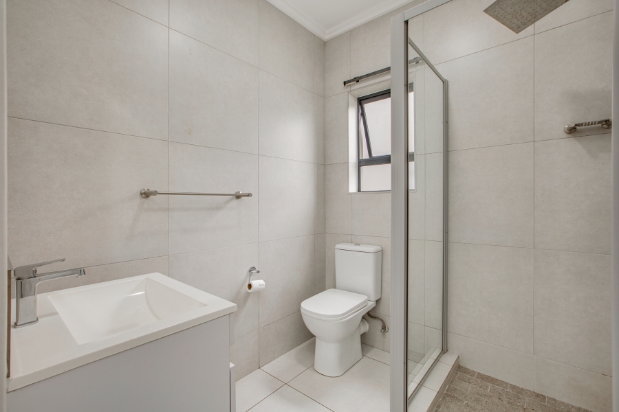 To Let 3 Bedroom Property for Rent in Beverley Gauteng