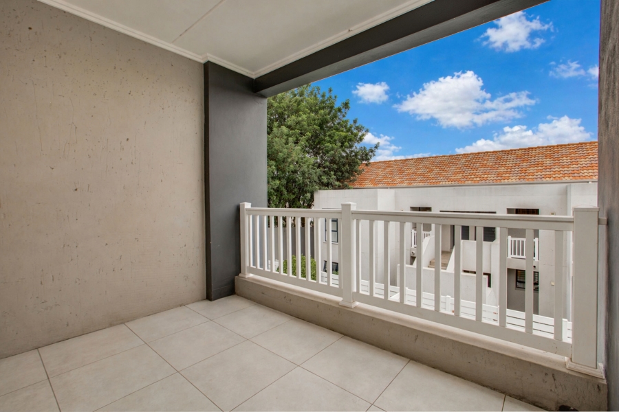 To Let 3 Bedroom Property for Rent in Beverley Gauteng