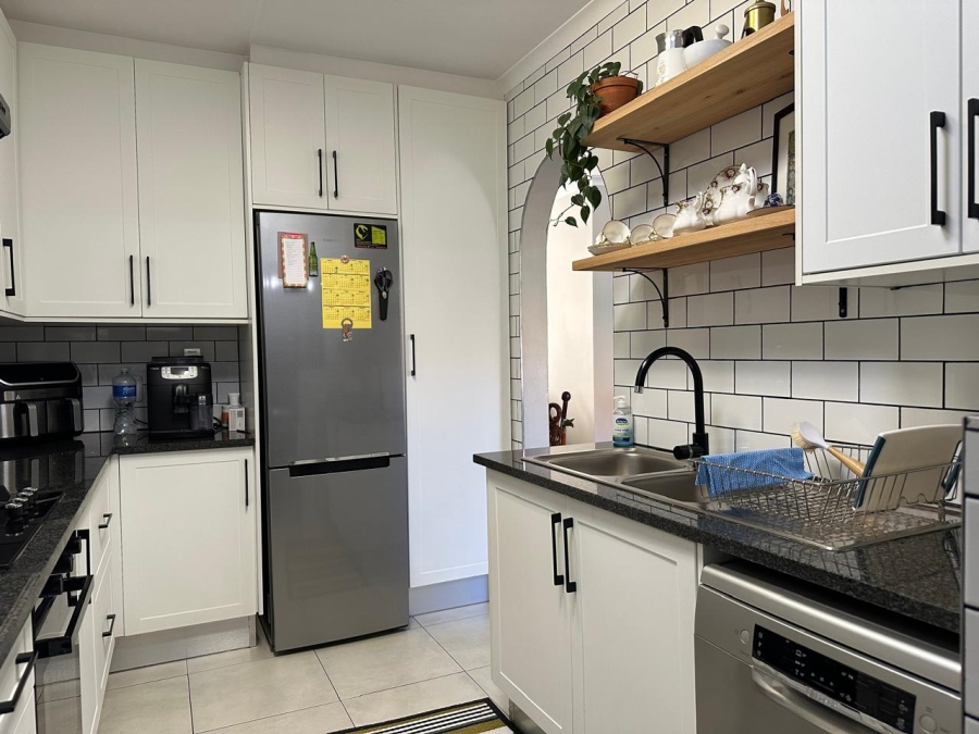 To Let 2 Bedroom Property for Rent in Eden Glen Gauteng