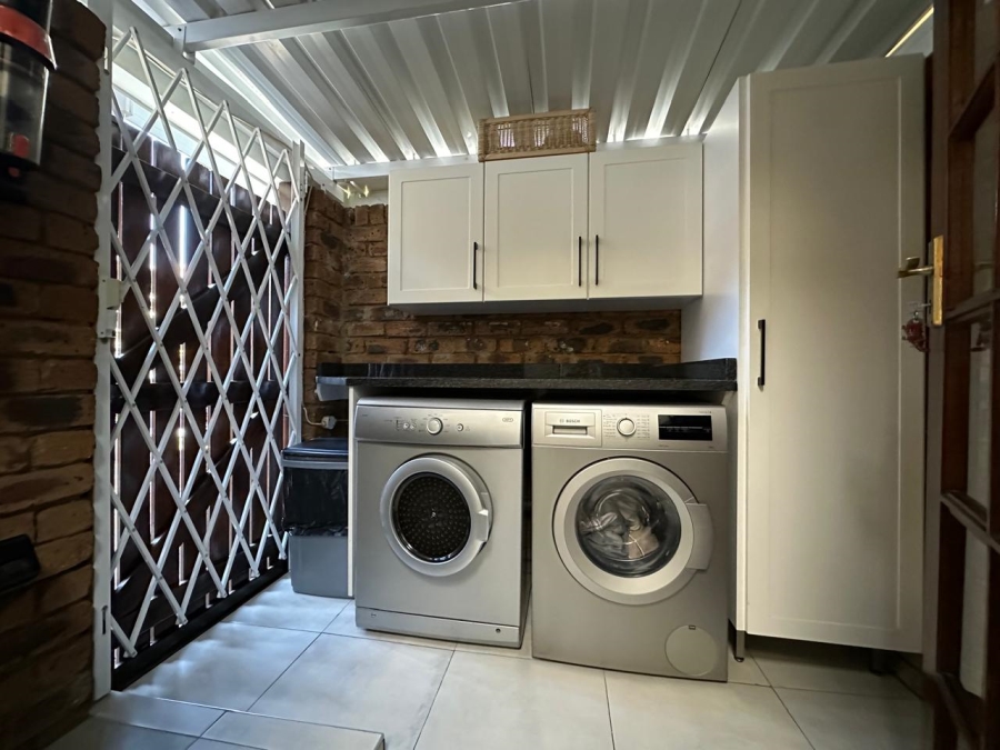 To Let 2 Bedroom Property for Rent in Eden Glen Gauteng