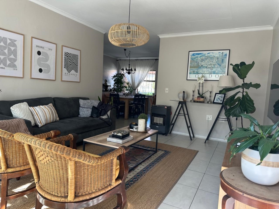 To Let 2 Bedroom Property for Rent in Eden Glen Gauteng