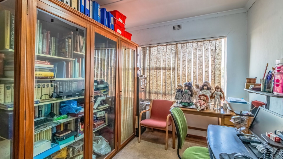 4 Bedroom Property for Sale in Glenvista Gauteng