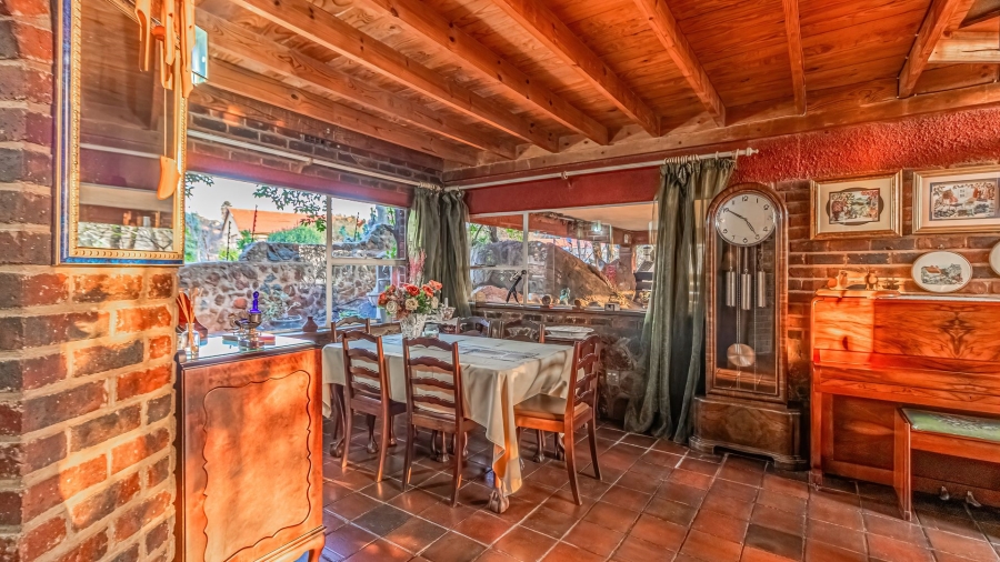 4 Bedroom Property for Sale in Glenvista Gauteng