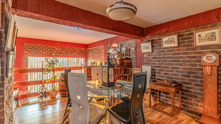 4 Bedroom Property for Sale in Glenvista Gauteng