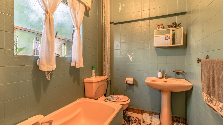 4 Bedroom Property for Sale in Glenvista Gauteng