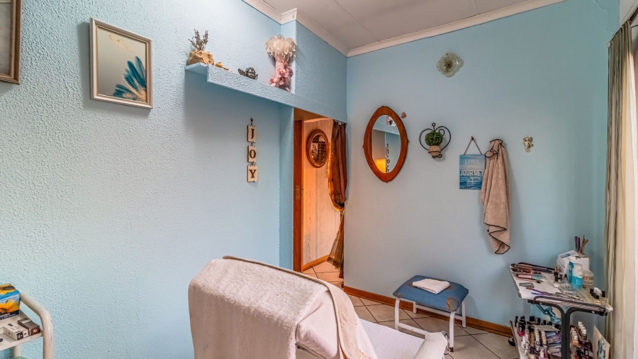 4 Bedroom Property for Sale in Glenvista Gauteng