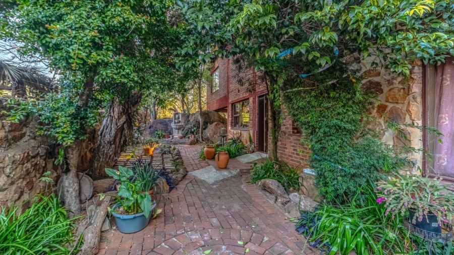 4 Bedroom Property for Sale in Glenvista Gauteng