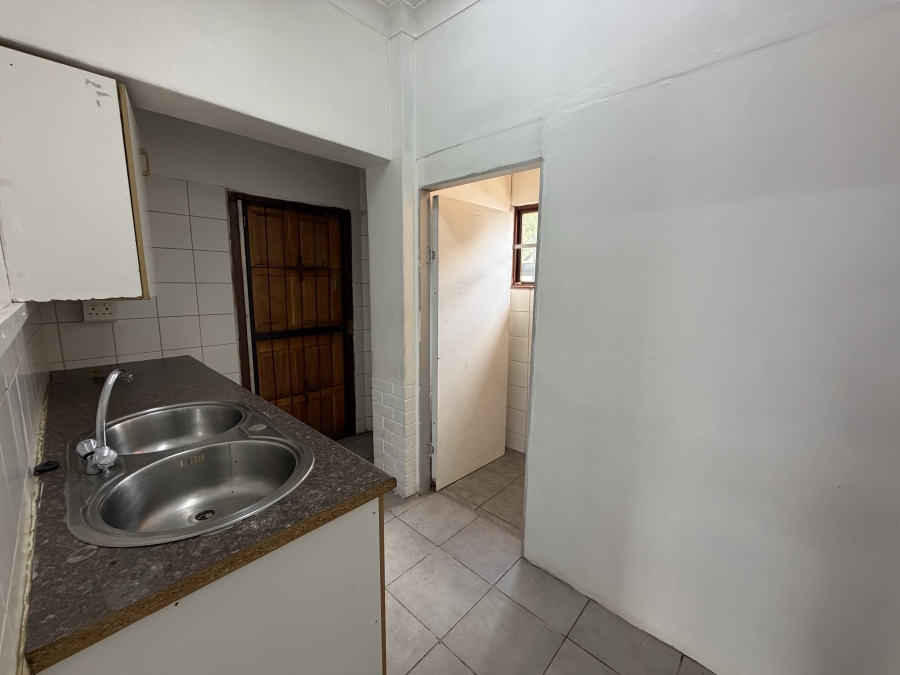 To Let Commercial Property for Rent in Clubview Gauteng