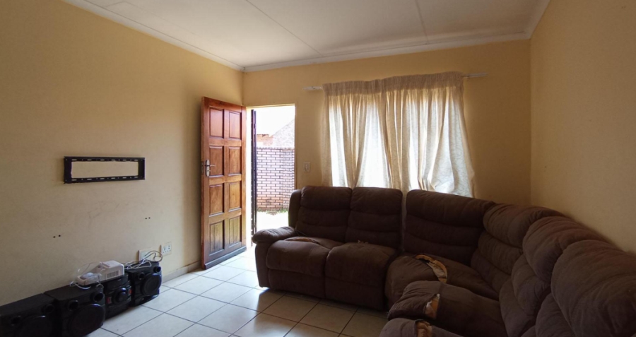 2 Bedroom Property for Sale in The Orchards Gauteng