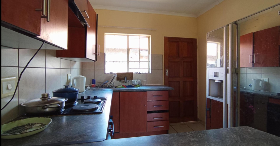 2 Bedroom Property for Sale in The Orchards Gauteng